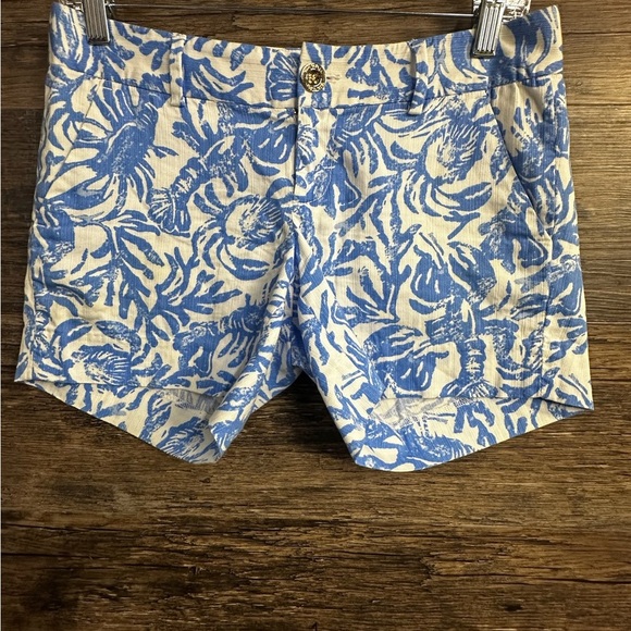 Lilly Pulitzer Blue and White Callahan  Crab Lobster Flat Front Shorts - Picture 1 of 9